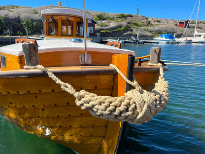 Hemp Bow Fender – Handmade Rope Fender for Classic Wooden Boats