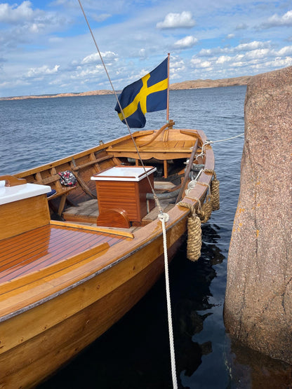 Horizontal Reclaimed Rope Fender – Handmade Boat Fender with Heritage Rope