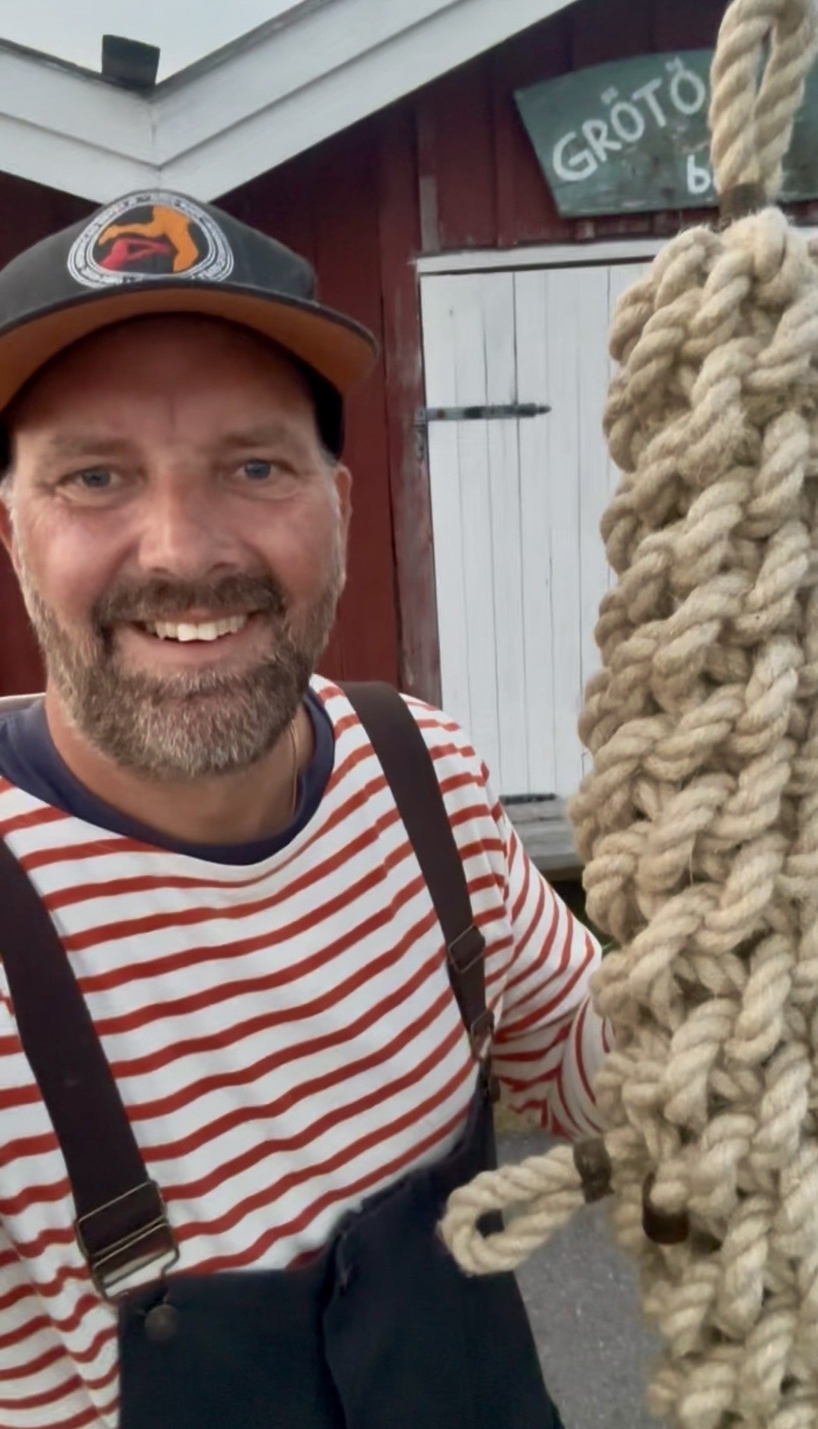 Custom Extra Long Horizontal Hemp Rope Fender – Handmade Boat Fender for Extended Protection