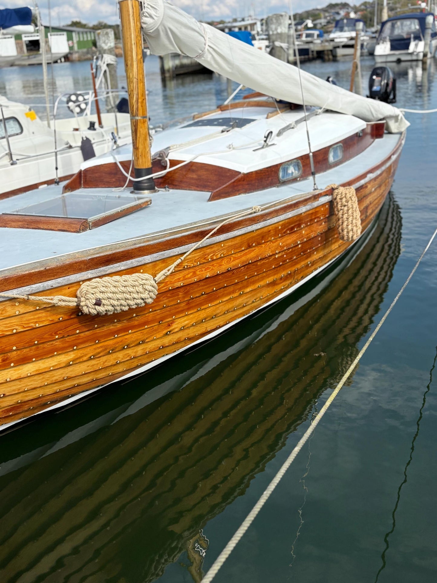 Horizontal Wide Hemp Rope Fender – Handmade Boat Fender for Maximum Protection