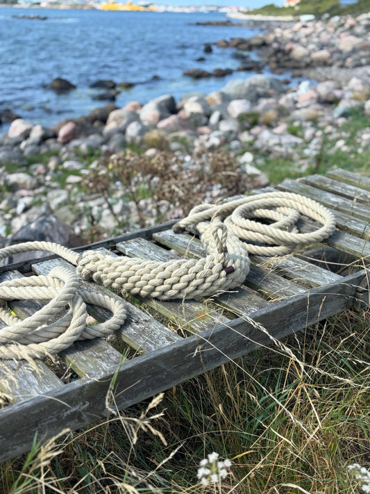 Custom Bow Fender with rope around the entire boat – Natural Hemp